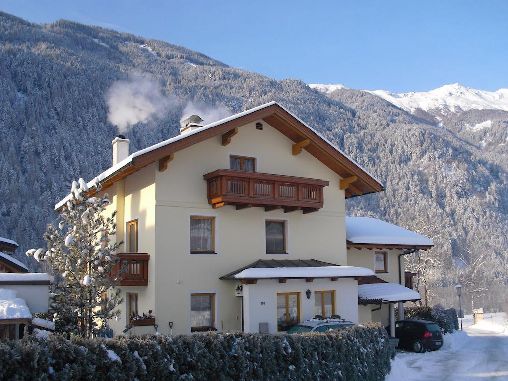 Haus Gruenbacher Лиенц Номер фото